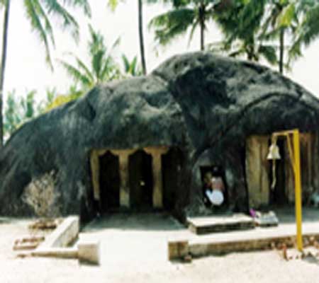 Vizhinjam_Rock_cut_cave (12)